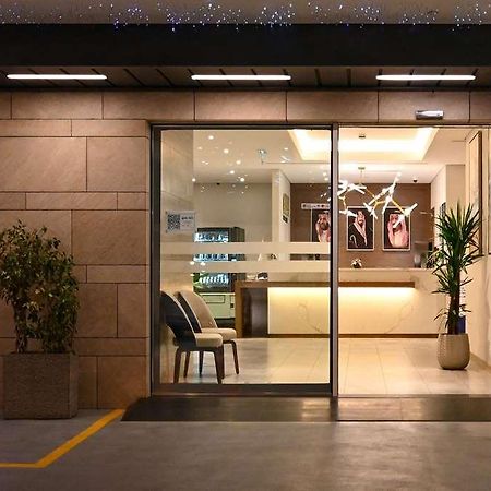 Comfort Hotel Jeddah King Road Exterior foto