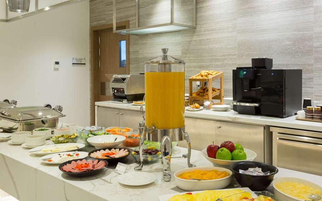 Comfort Hotel Jeddah King Road Exterior foto